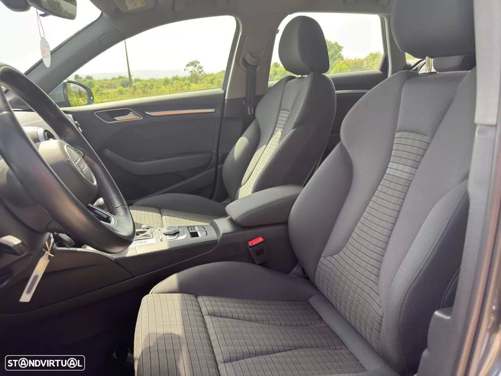 Audi A3 Sportback 1.6 TDI Sport S tronic - 8