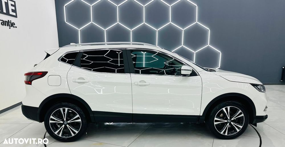 Nissan Qashqai 1.2 DIG-T N-Vision - 33