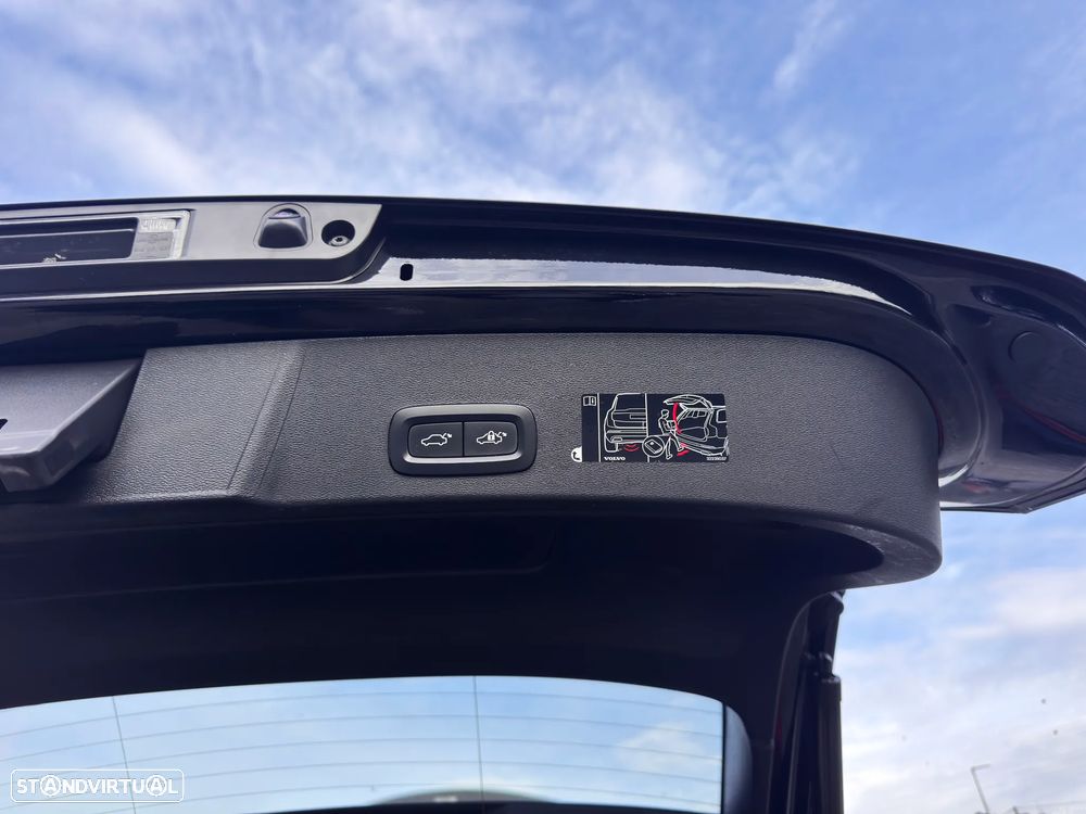 Volvo XC 40 T5 Recharge DKG RDesign - 48