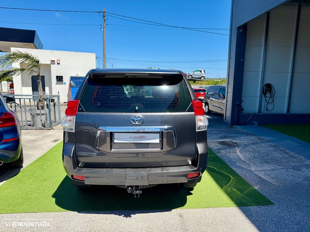 Toyota Land Cruiser Prado - 7