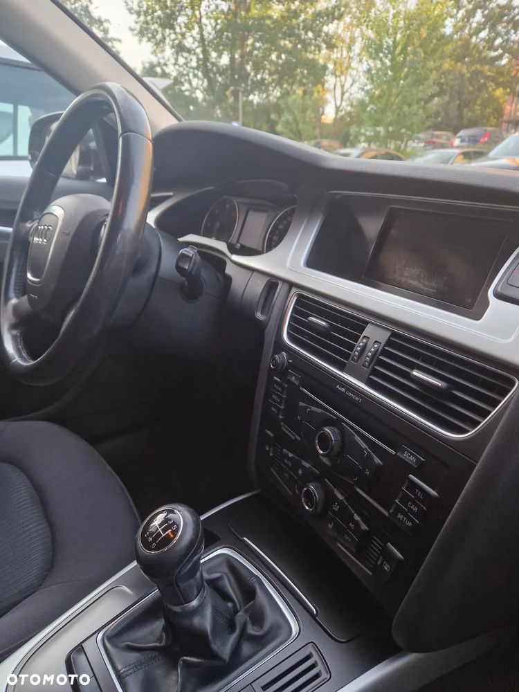 Audi A4 Avant - 8