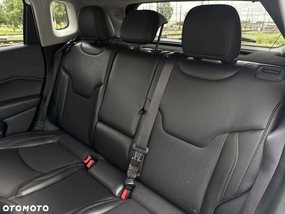 Jeep Compass 1.4 TMair Limited 4WD S&S - 31