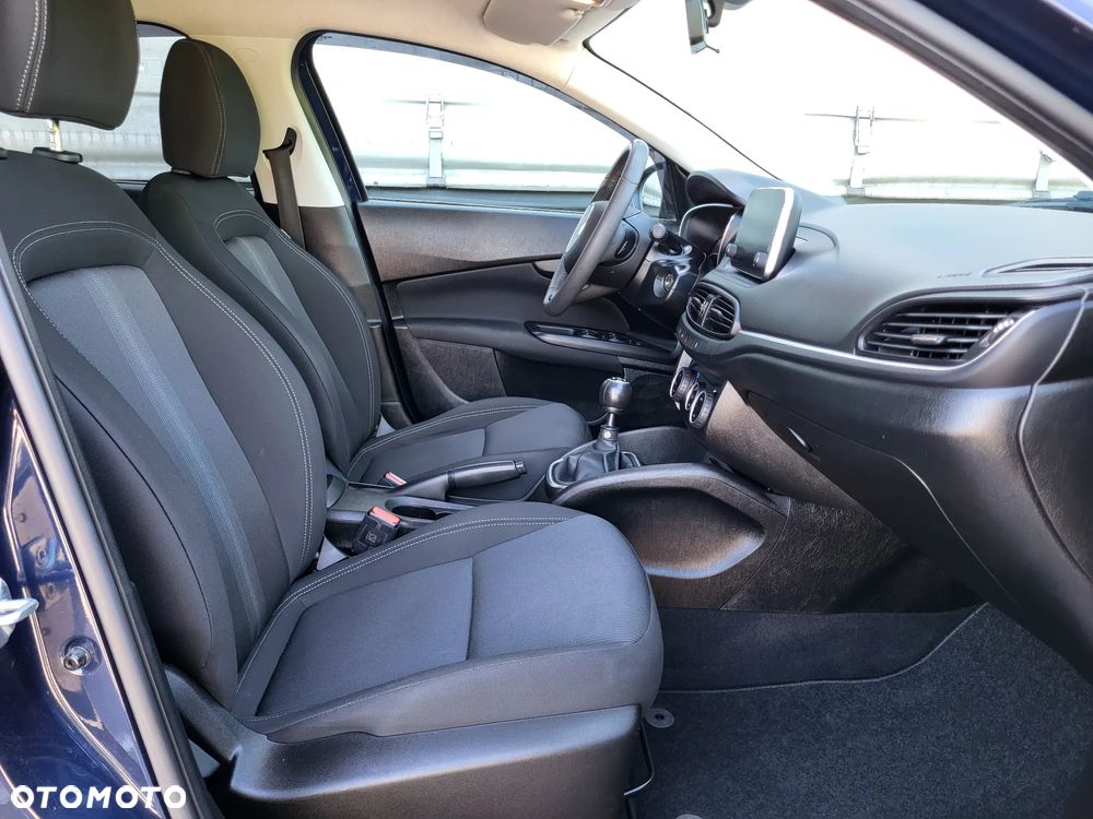 Fiat Tipo 1.4 T-Jet 16v Lounge EU6 - 30