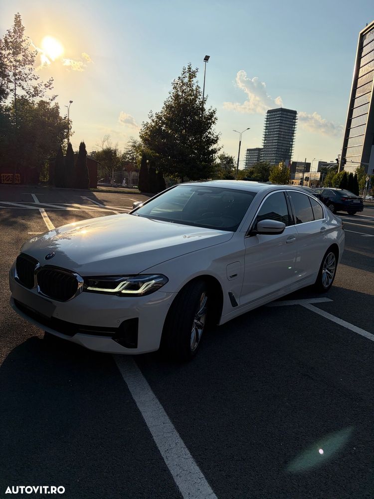 BMW Seria 5 2022 photo 2
