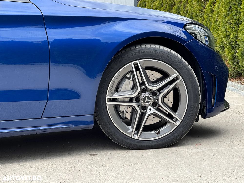 Mercedes-Benz C 300 9G-TRONIC AMG Line - 25