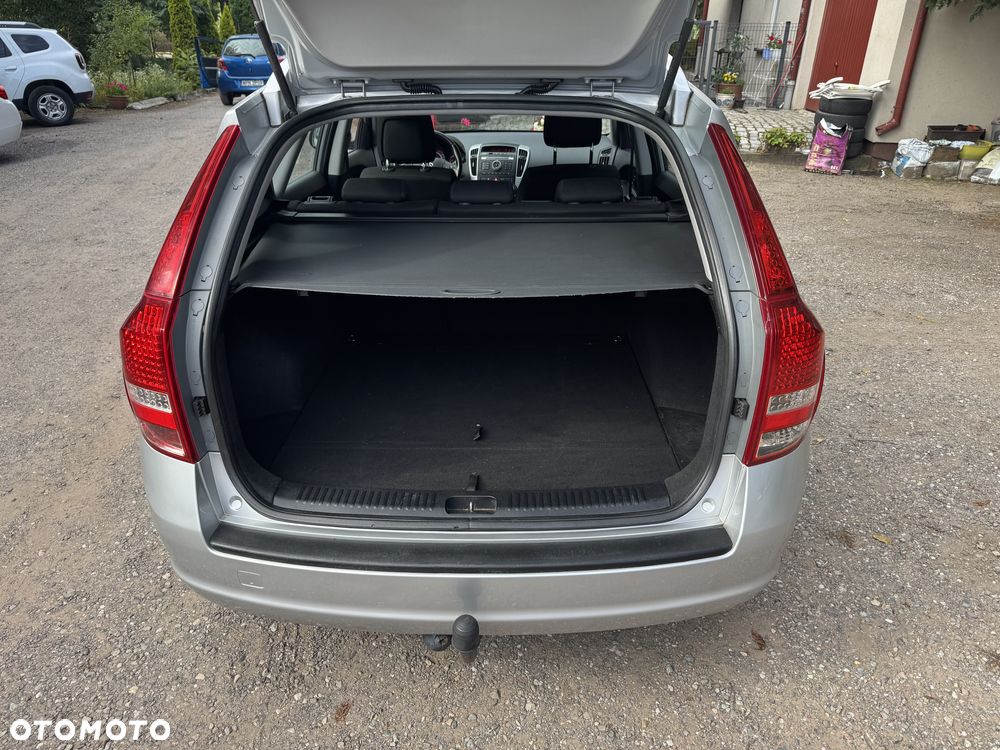 Kia Ceed 1.4 CVVT Attract - 12