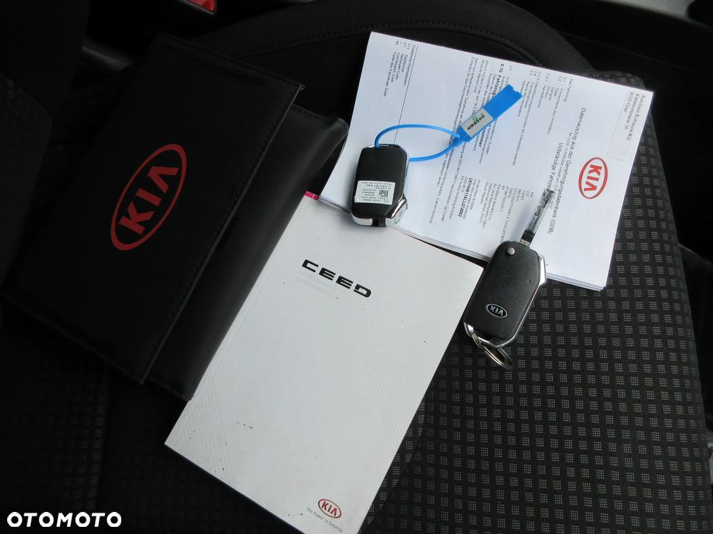 Kia Ceed 1.0 T-GDI OPF Vision - 16