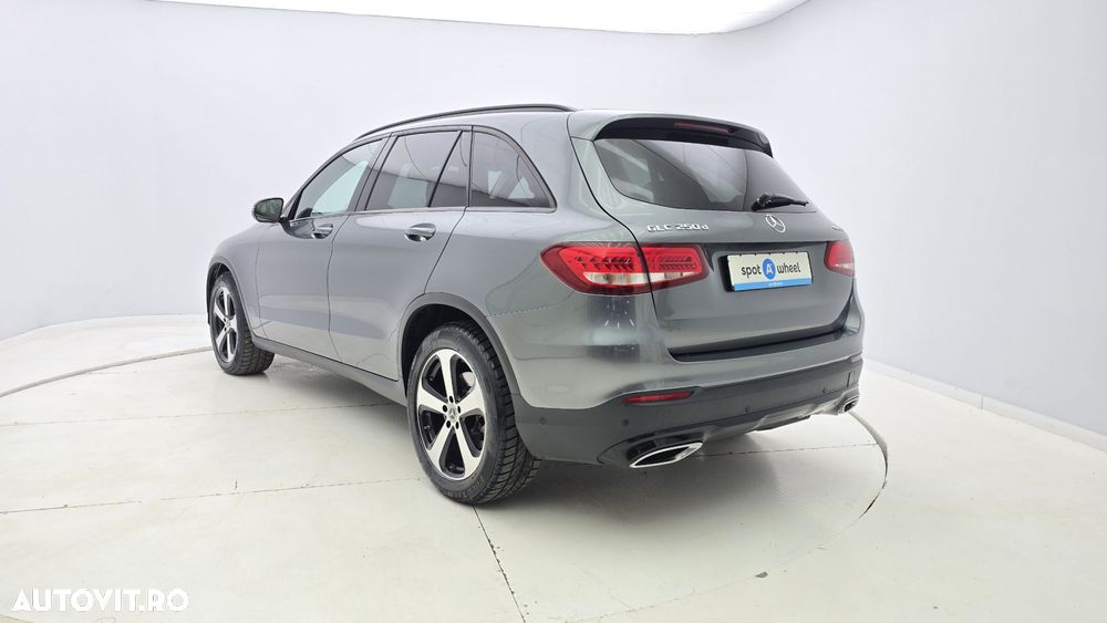 Mercedes-Benz GLC 250 d 4MATIC - 8