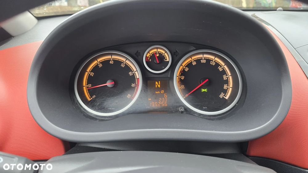 Opel Corsa 1.2 16V Cosmo Easytronic - 24