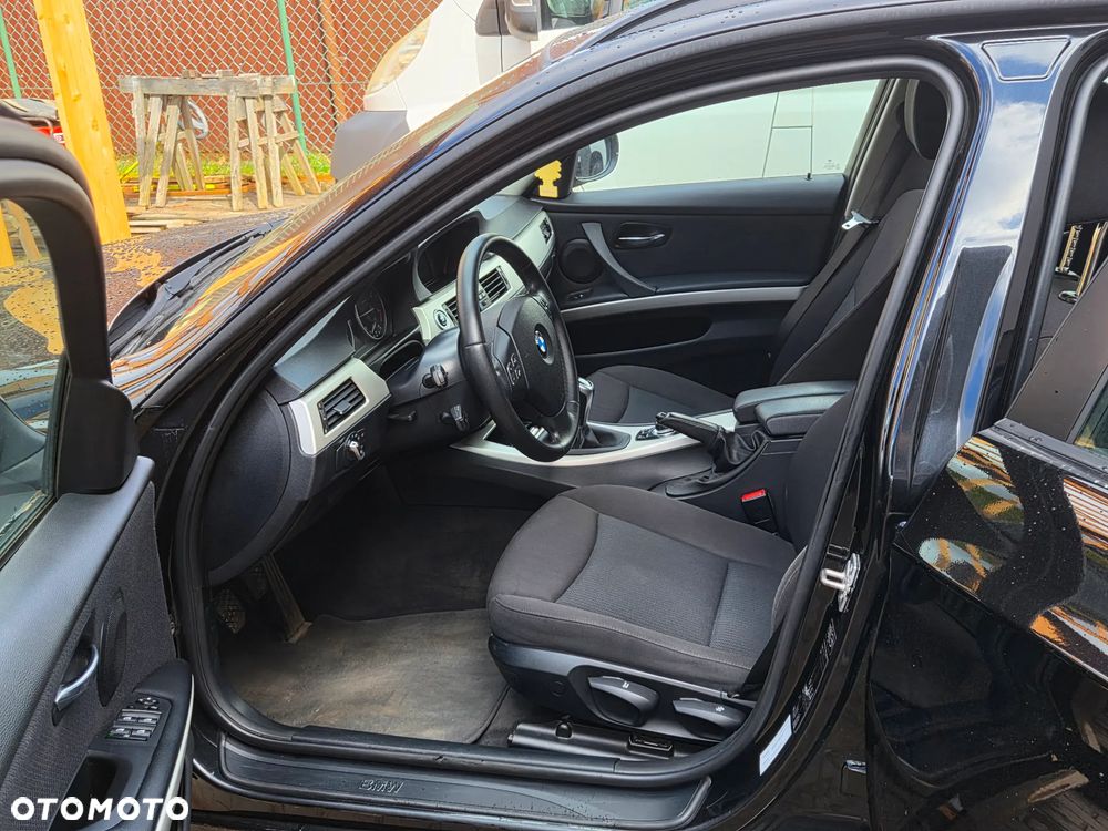 BMW Seria 3 320d - 13