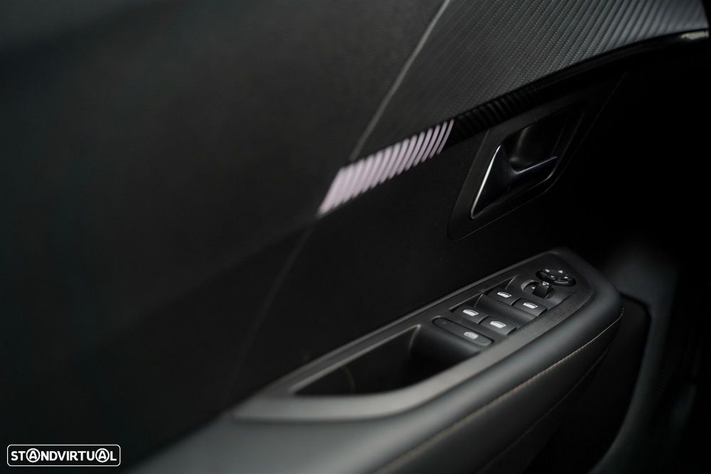 Peugeot 208 1.2 Hybrid Allure e-DCS6 - 18