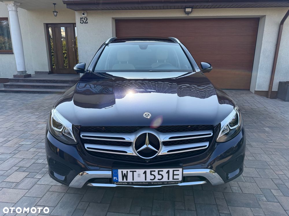 Mercedes-Benz GLC 300 4Matic 9G-TRONIC Exclusive - 36