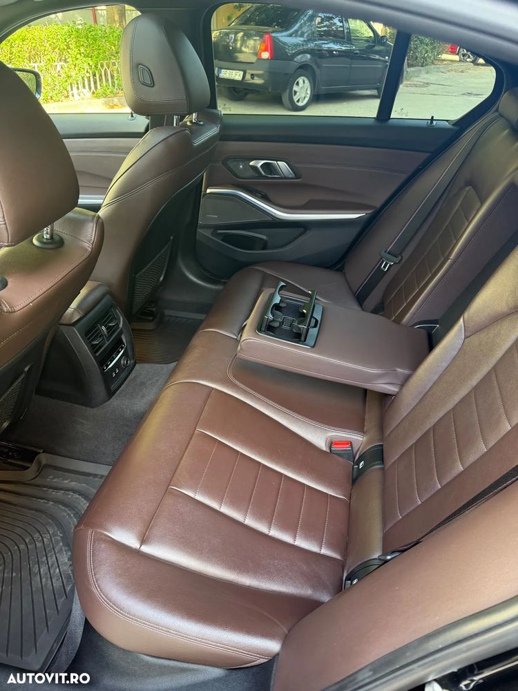 BMW Seria 3 330e AT PHEV - 32
