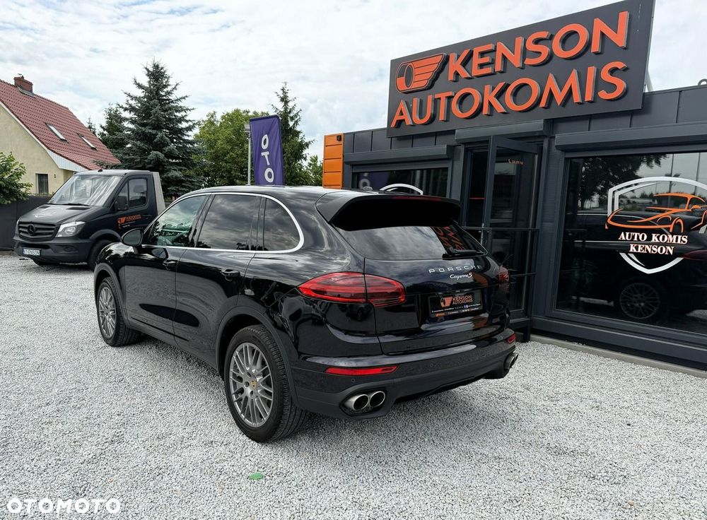 Porsche Cayenne S - 4