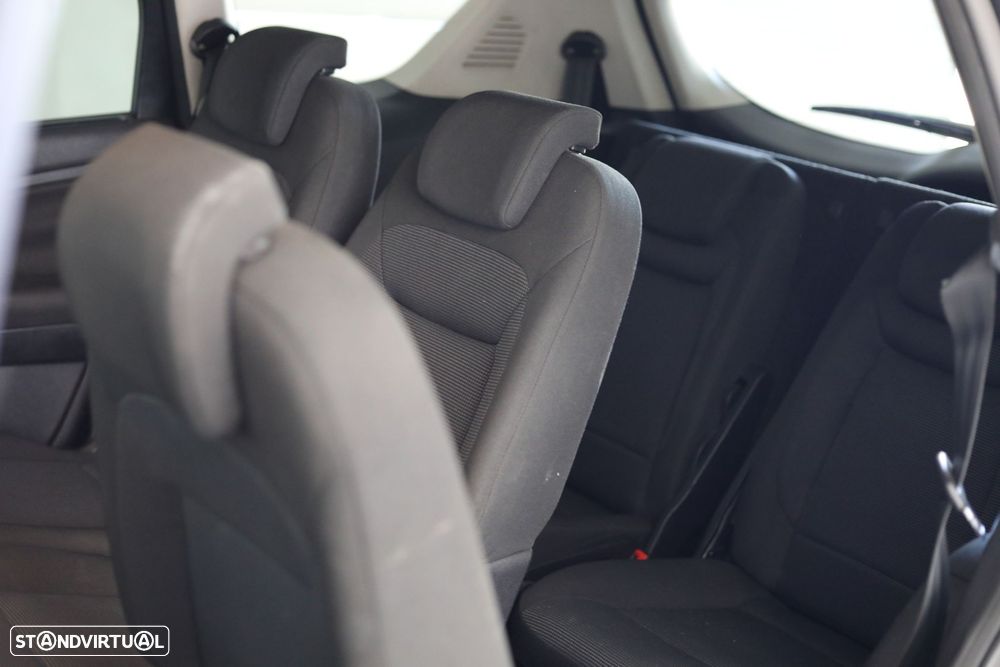 Ford S-Max 2.0 TDCi Titanium 7L - 22