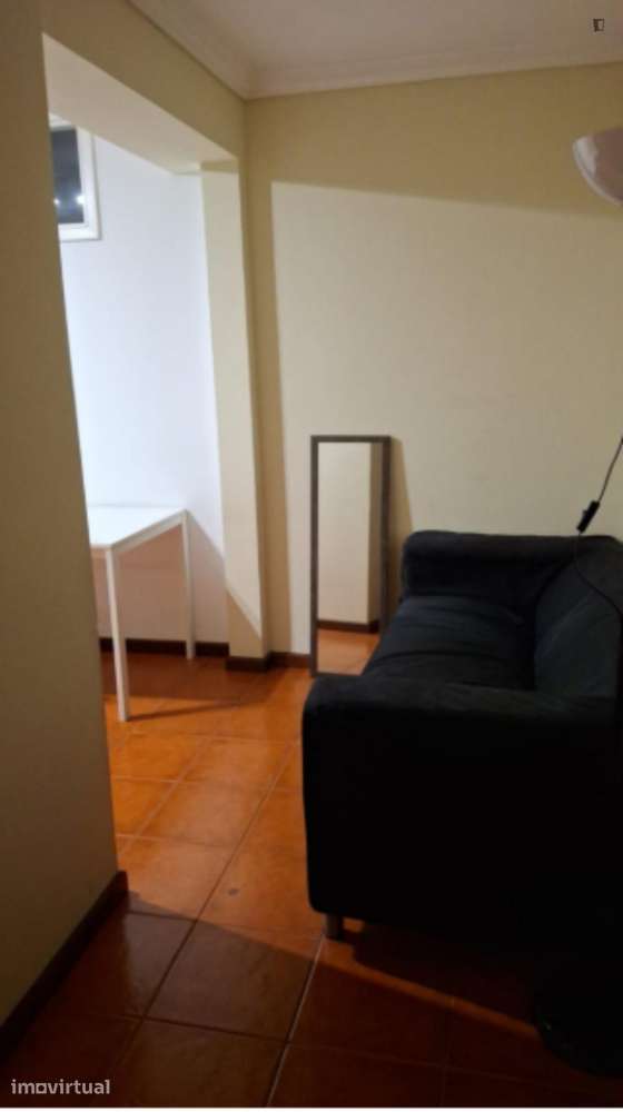 Quarto - localizado em Aveiro - Grande imagem: 5/6