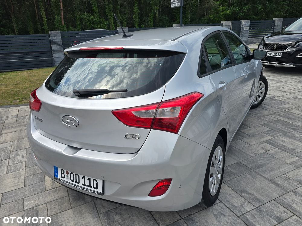 Hyundai i30 1.4 Passion - 11