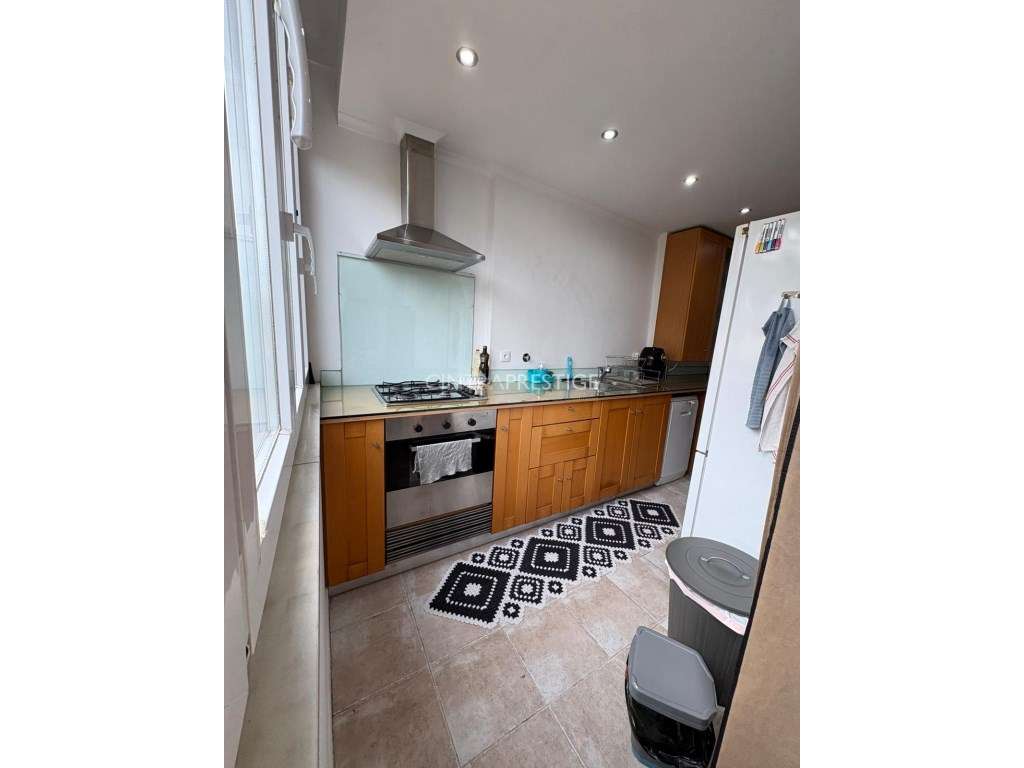 Apartamento T2 Remodelado com Varanda - Odivelas-Olival de Basto - Grande imagem: 4/19