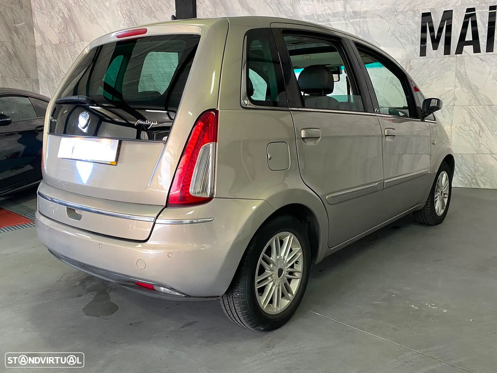 Lancia Musa 1.3 16V M-jet Oro - 4