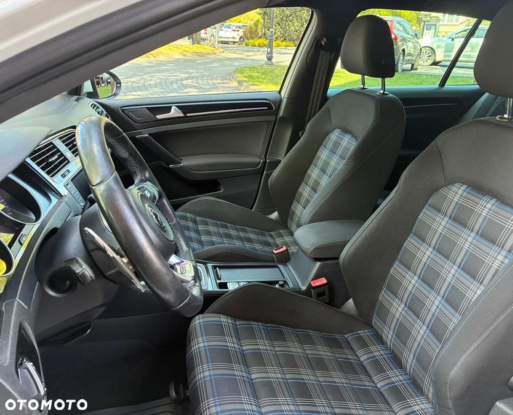 Volkswagen Golf 1.4 GTE Plug-In-Hybrid DSG - 14