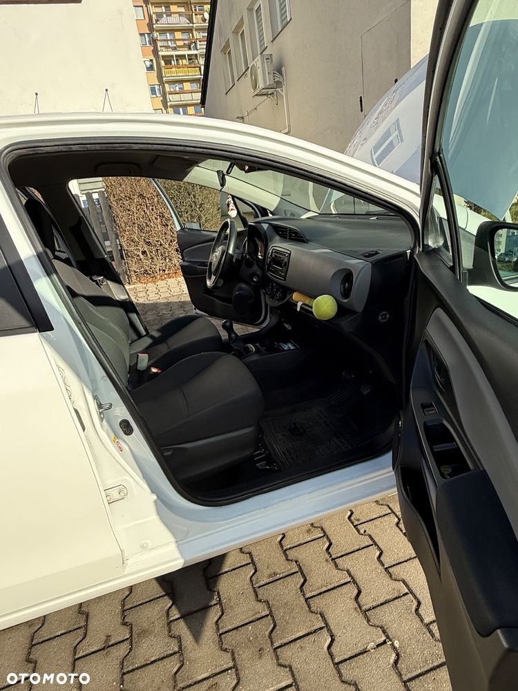 Toyota Yaris 1.0 Active - 10