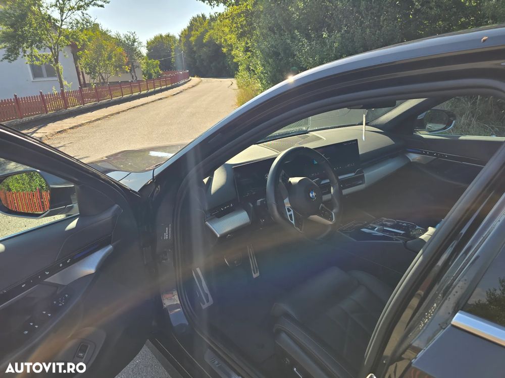 BMW Seria 5 520d AT MHEV - 25