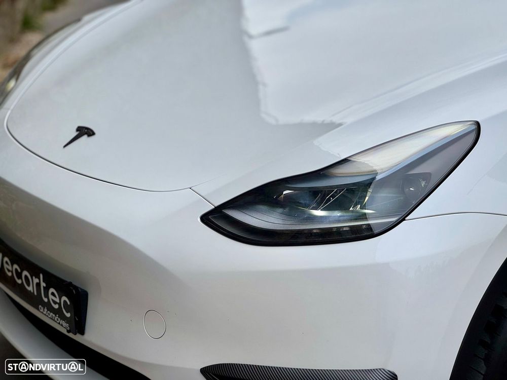Tesla Model Y Standard Long Range RWD - 36