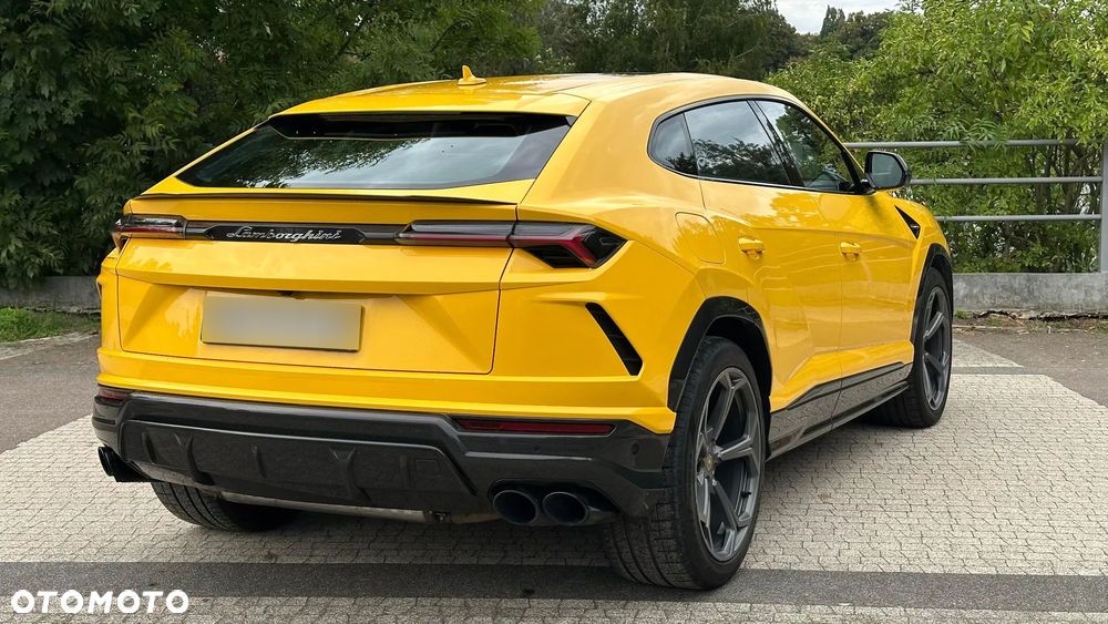 Lamborghini Urus - 4
