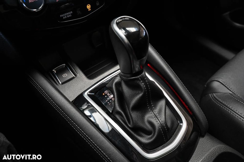 Nissan Qashqai 1.7D 150CP ALL MODE 4X4-I X-TRONIC Tekna - 14