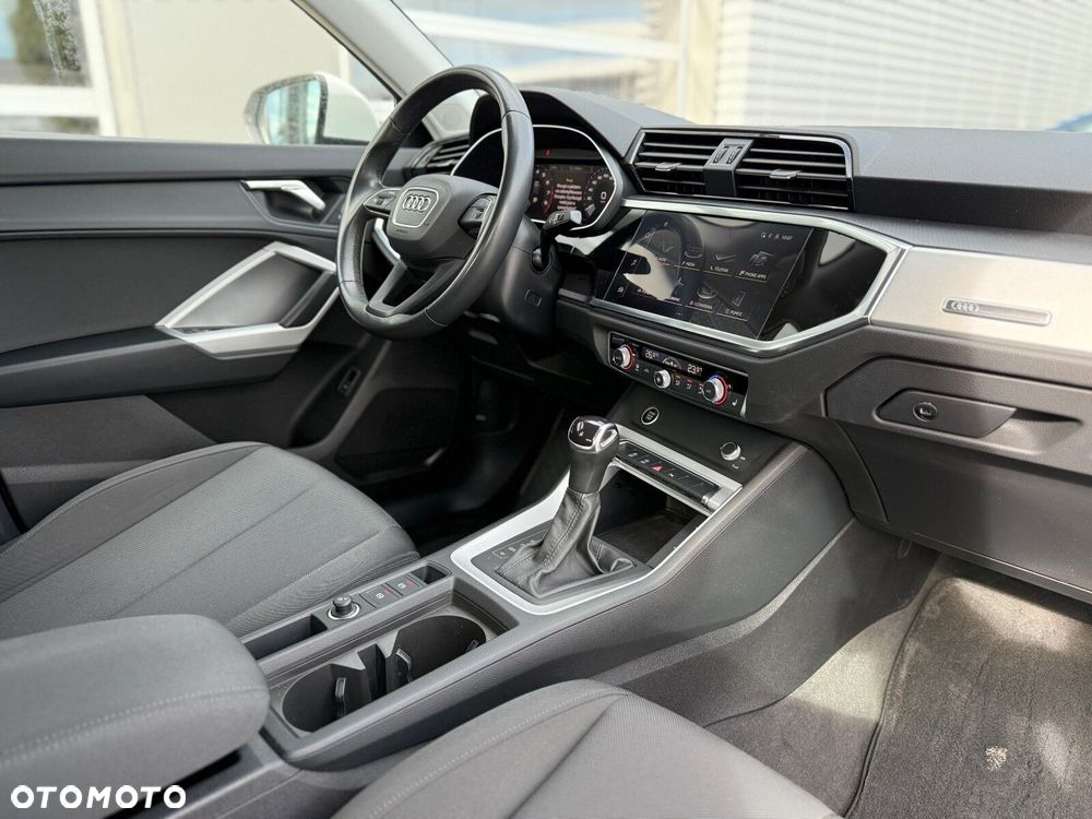 Audi Q3 - 21