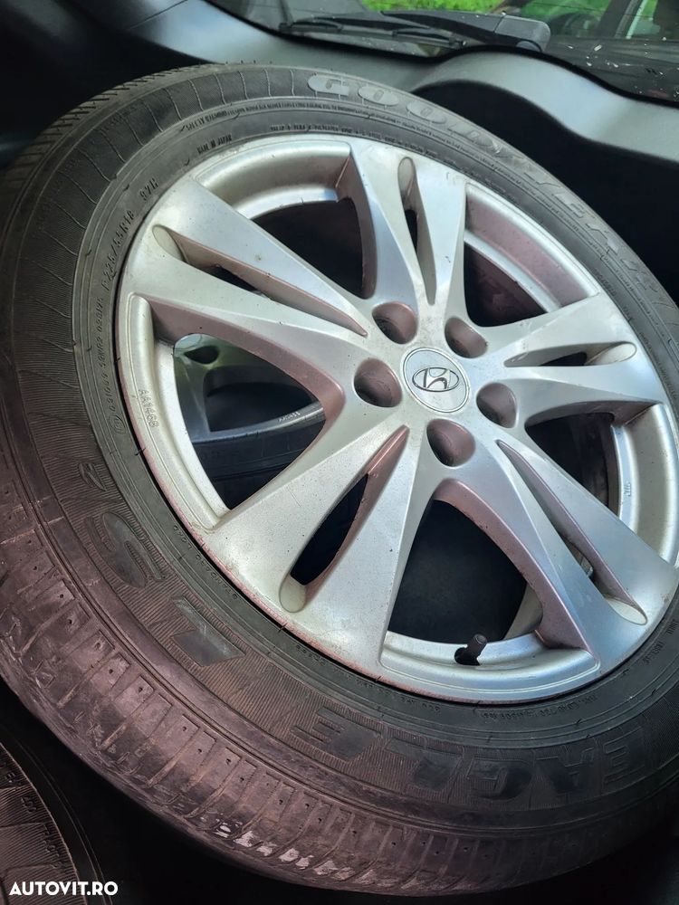 Hyundai ix35 - 12