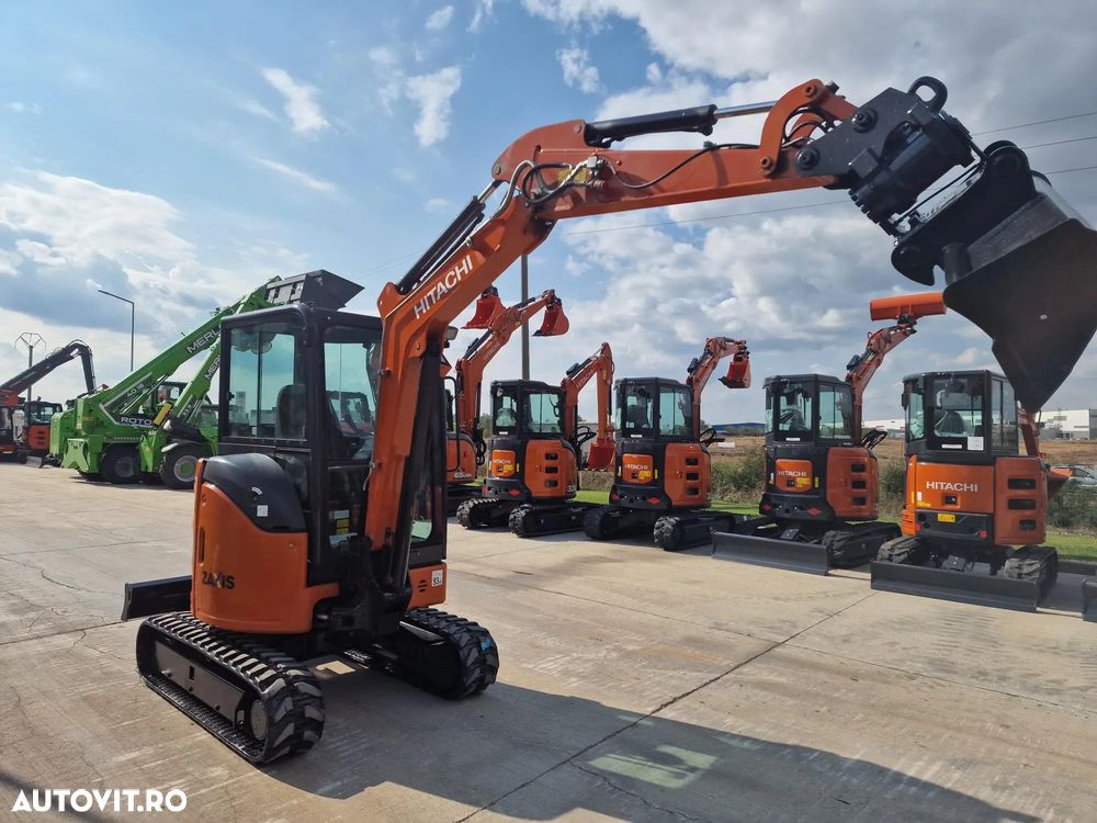 Hitachi 2,7t, CUPLA RAPIDA cu INCLINARE CUPE, 2021, 627h, cupe 400mm, 600mm, taluz NOI, senile 80% bune, inst picon, latime 1,5m, Ad sapare 3m, ridica 1,5t, motor 21CP, Produs in JAPONIA, posiblitate leasing 4 ani, CA NOU-PROMOTIE 32.900 EUR+Tva - 6
