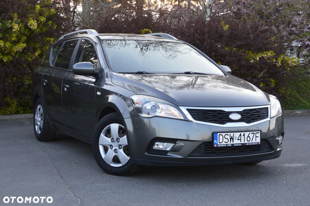 Kia Ceed 1.4 CVVT Dream-Team Edition - 20