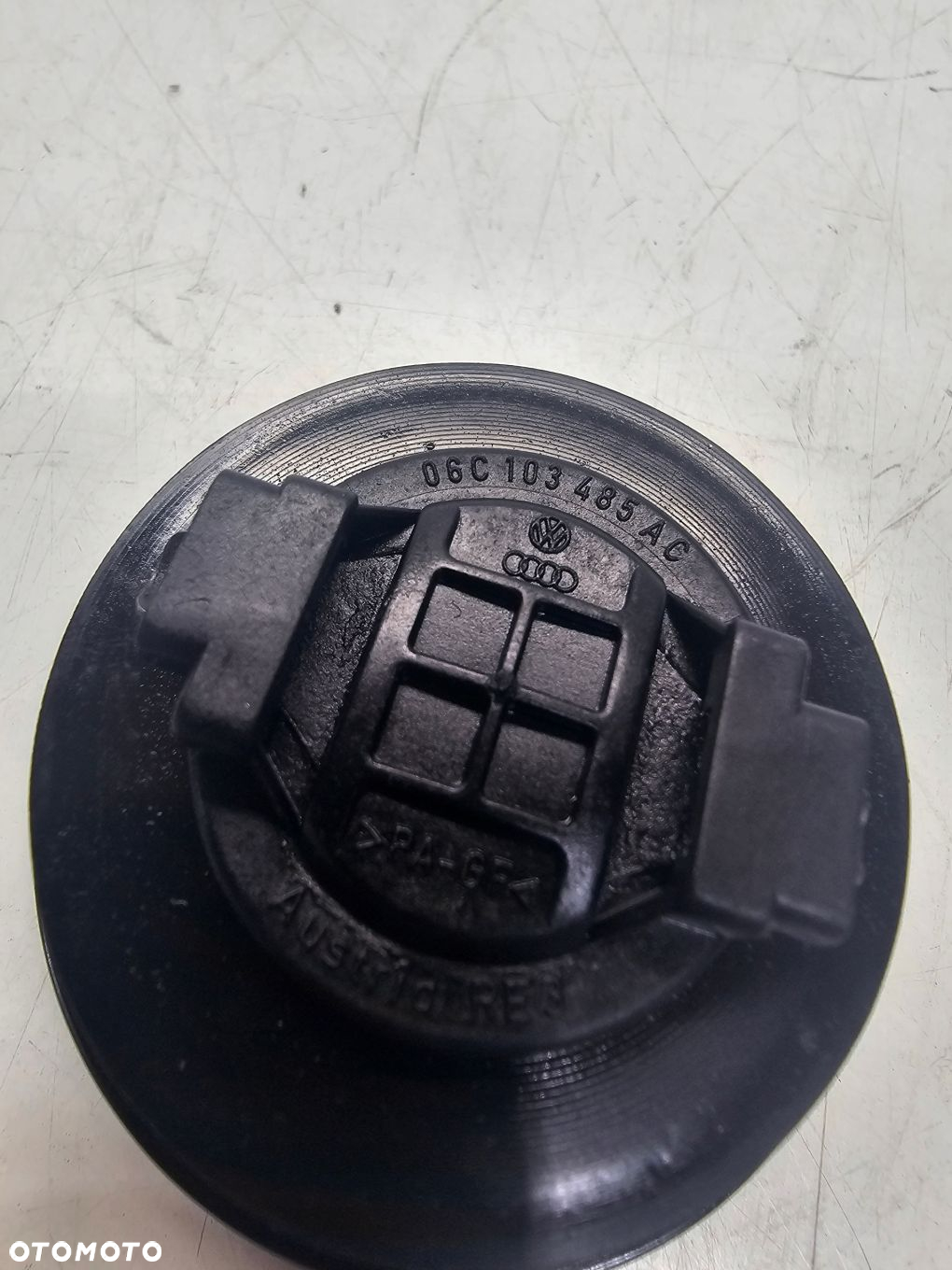KOREK WLEWU OLEJU AUDI VW SEAT SKODA 1.6 TDI 06C103485AC - 4
