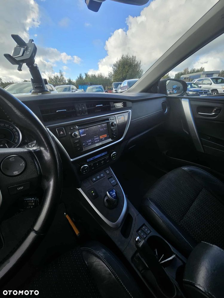 Toyota Auris - 15