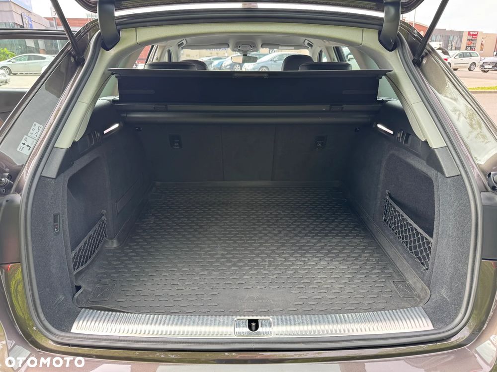 Audi A4 Avant 2.0 TDI DPF Ambiente - 14