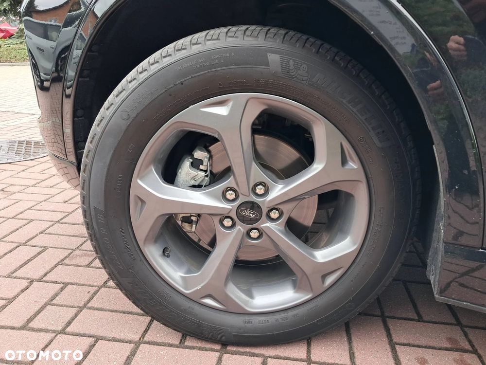 Ford Escape 2.0 EcoBoost AWD Titanium - 36
