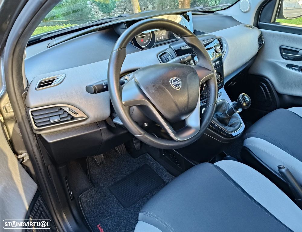 Lancia Ypsilon 1.2 S&S Platinum - 10