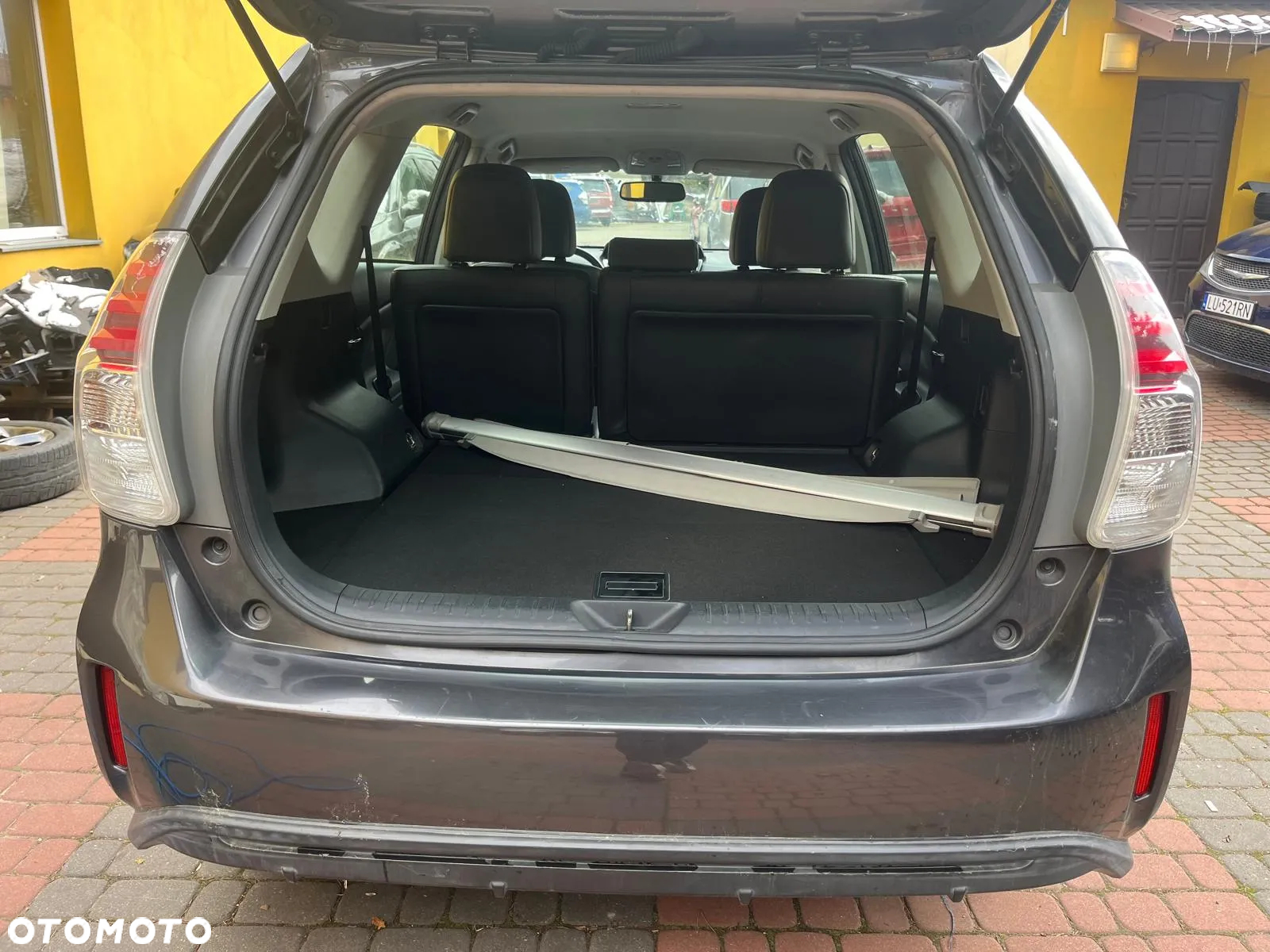 Toyota Prius+ (Hybrid) Executive - 15
