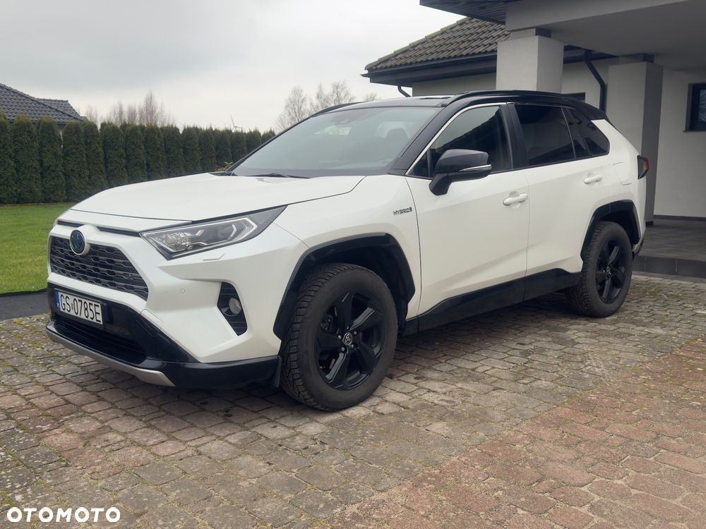Toyota RAV4 - 1