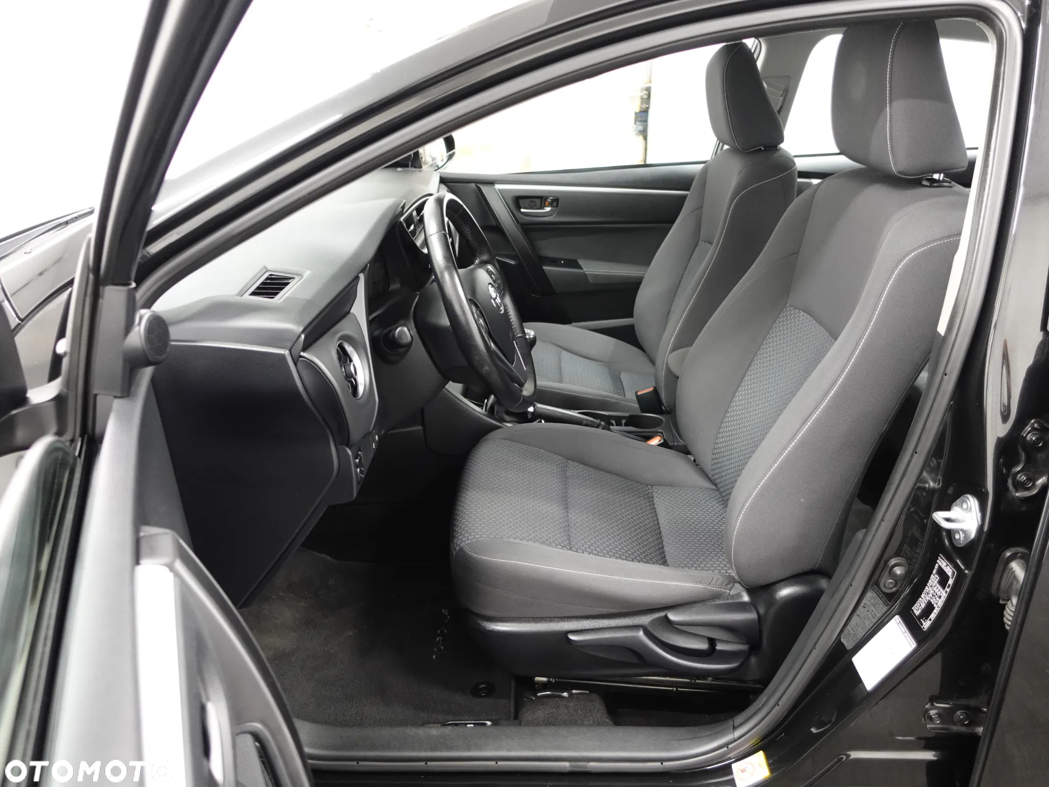 Toyota Corolla 1.6 Valvematic Edition - 20