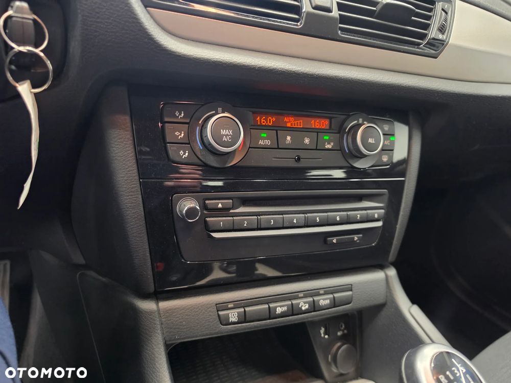 BMW X1 xDrive18d xLine - 30