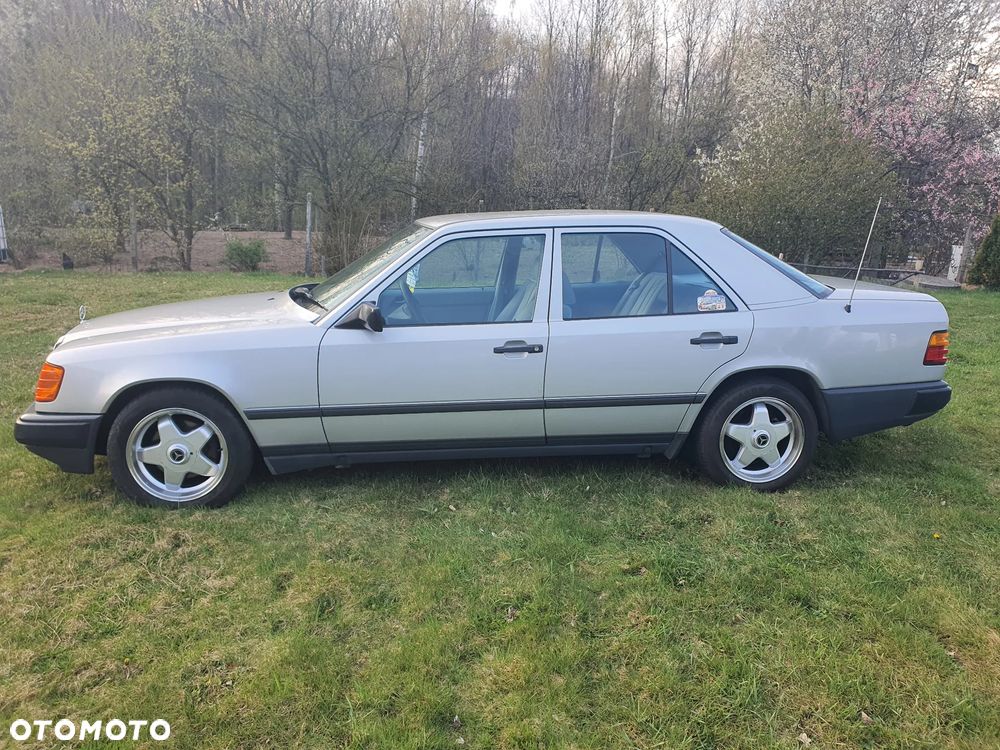 Mercedes-Benz W124 (1984-1993) - 2