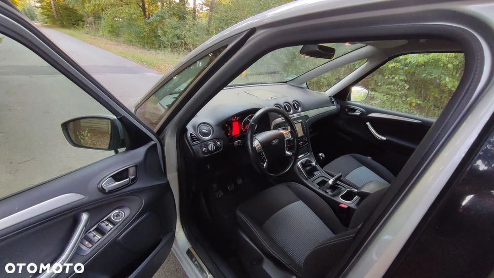 Ford Galaxy 2.0 TDCi Ghia - 10