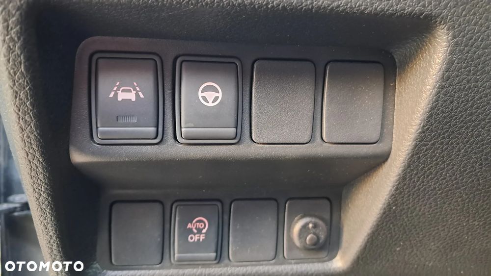Nissan Qashqai 1.7 dCi Tekna - 25