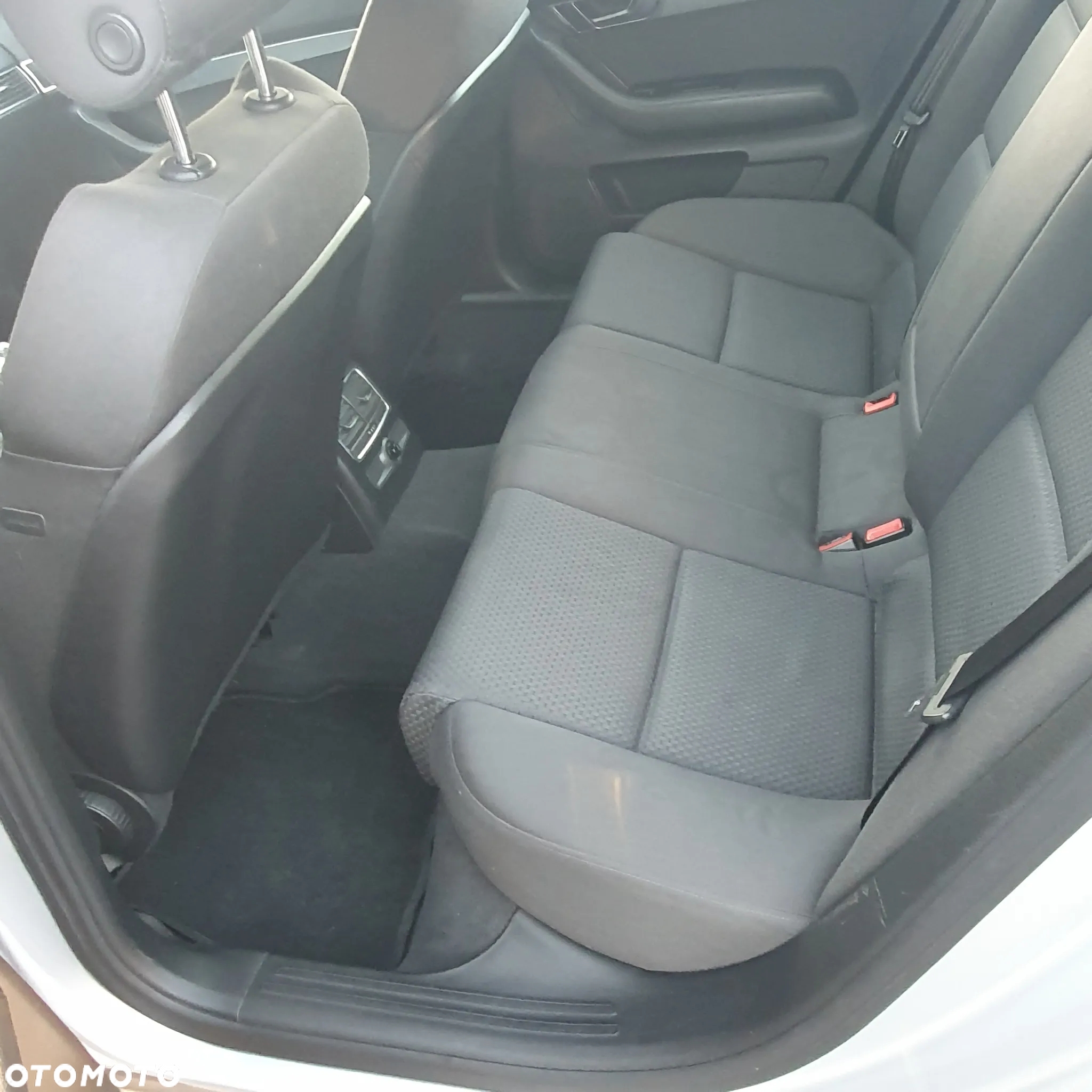 Audi A6 2.4 - 7