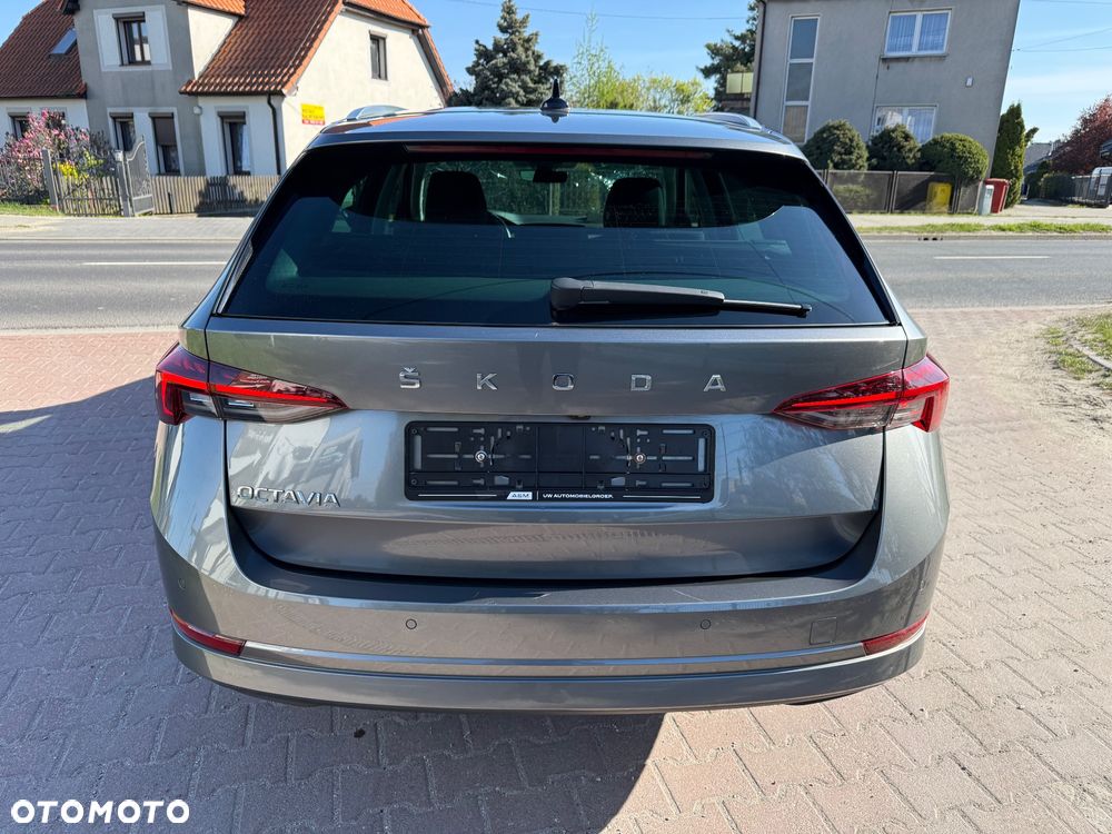 Skoda Octavia 1.5 TSI Clever - 8