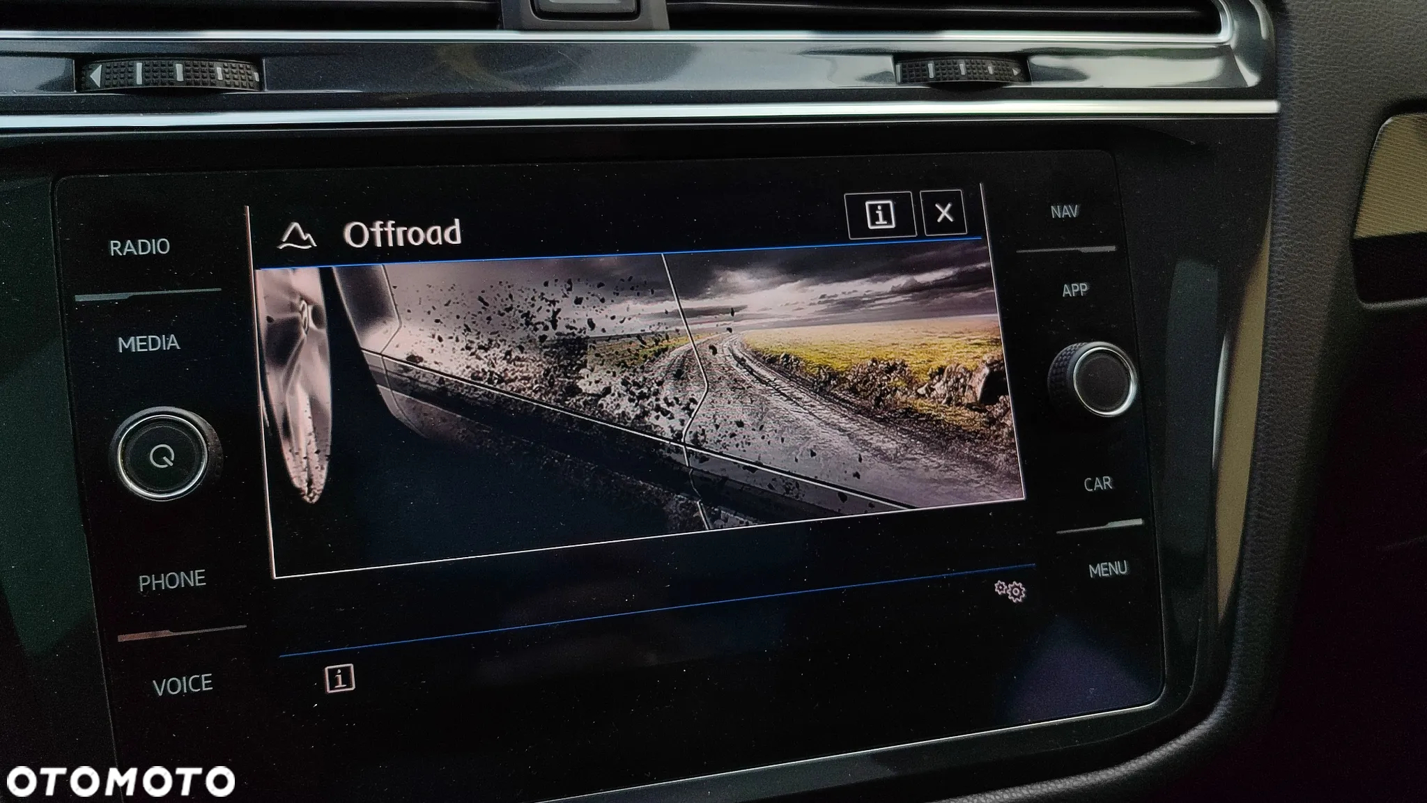 Volkswagen Tiguan 2.0 TSI 4Mot Elegance DSG - 29