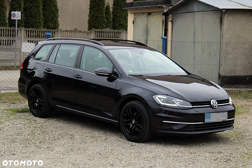 Volkswagen Golf - 2