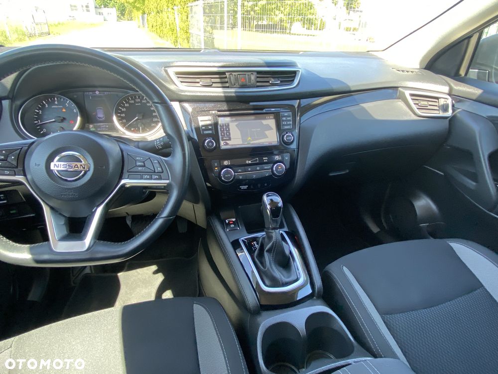Nissan Qashqai 1.2 DIG-T Xtronic TEKNA+ - 17